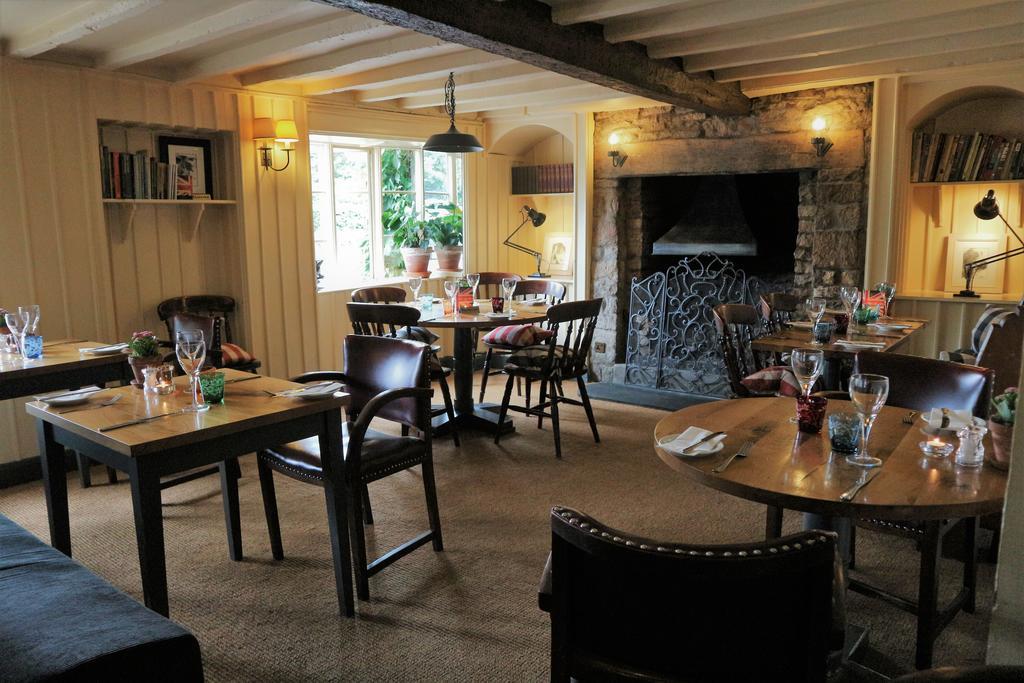 The Red Lion Inn Long Compton Exterior photo